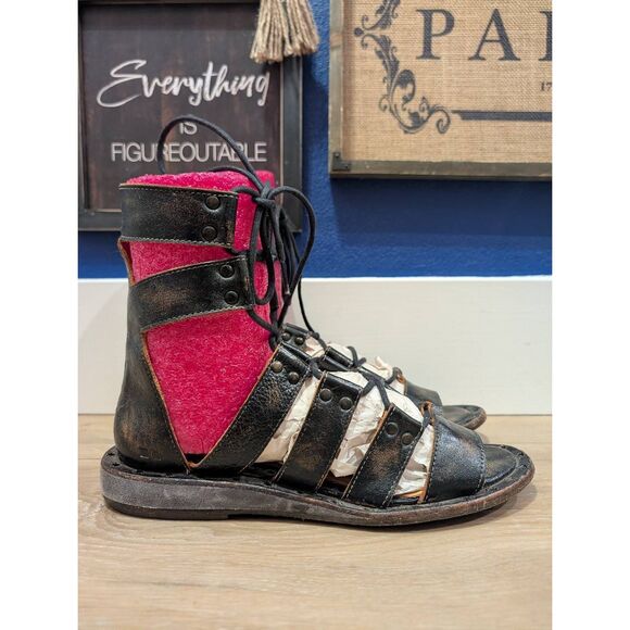 Bed Stu Grevena Gladiator Sandals Black Teak Rustic Leather Womens 9 RARE